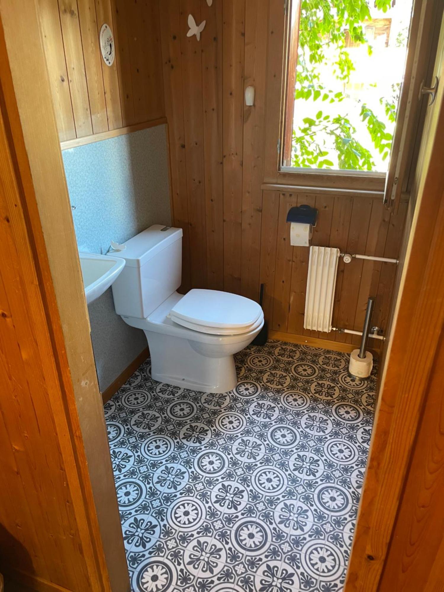 Gaestehaus Alpina In Fanas מראה חיצוני תמונה