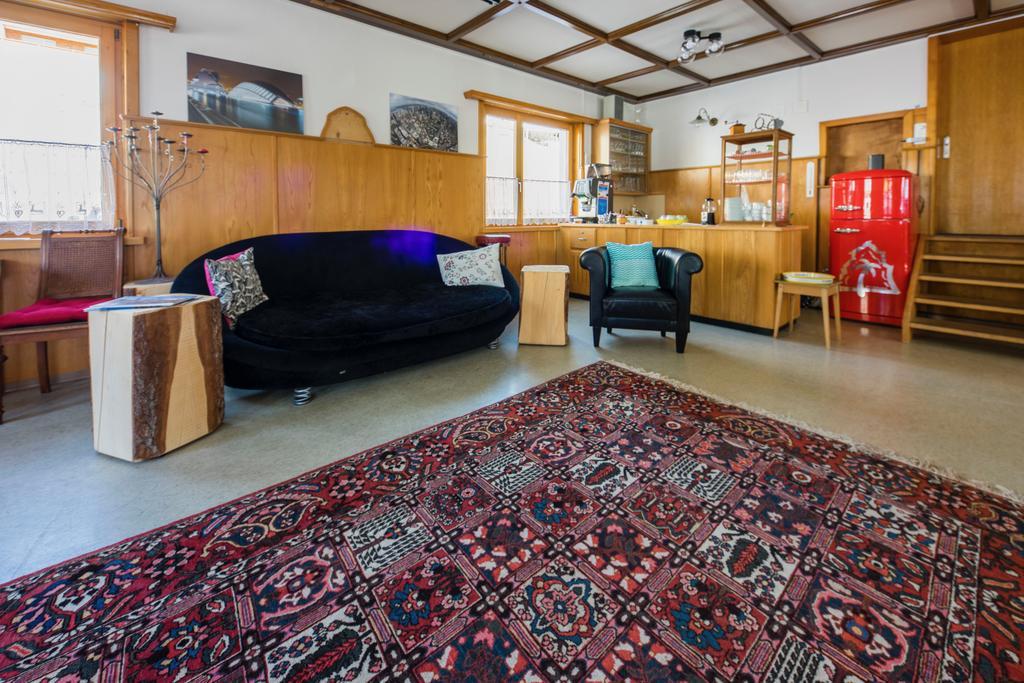 Gaestehaus Alpina In Fanas מראה חיצוני תמונה